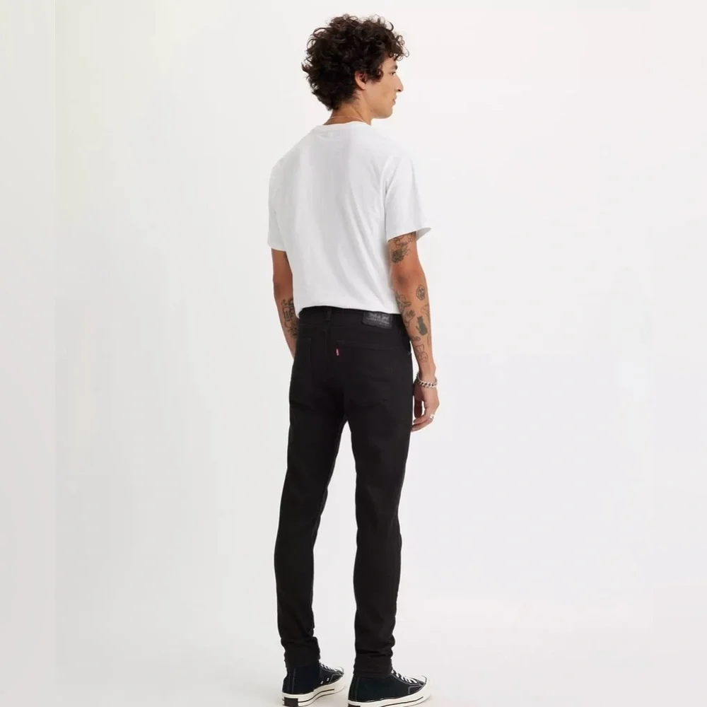 ~Levi's Men's Black Skinny Taper Jeans